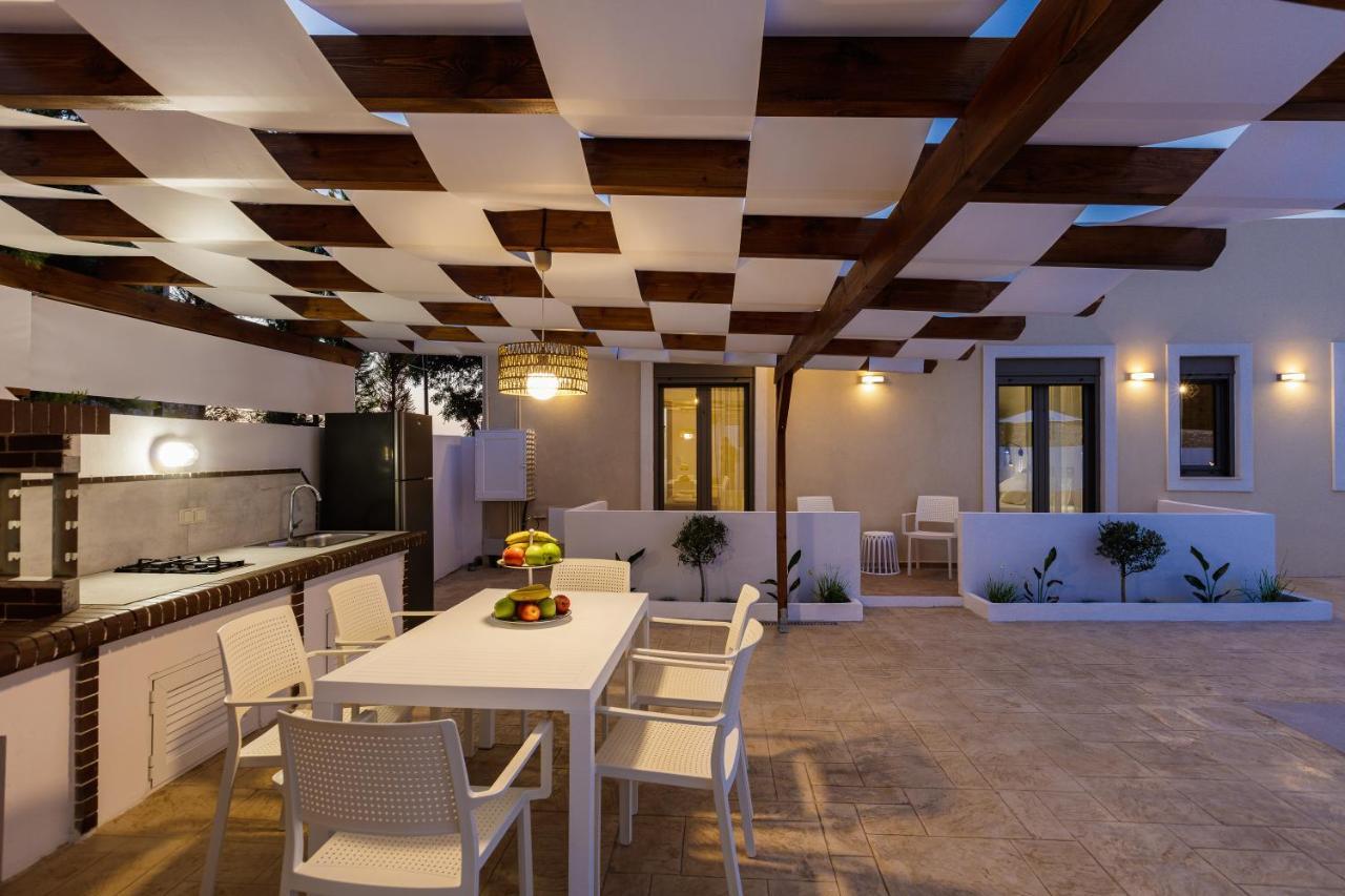 Aerin Villa, A Sublime Sanctuary, By Thinkvilla Roupai Exterior photo
